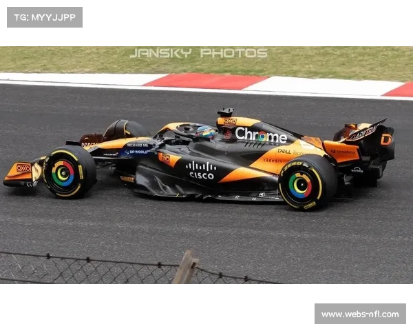 迈凯伦内斗阴影笼罩冠军争夺,车队管理策略再临考验 迈凯伦内斗阴影笼罩冠军争夺,车队管理策略再临考验